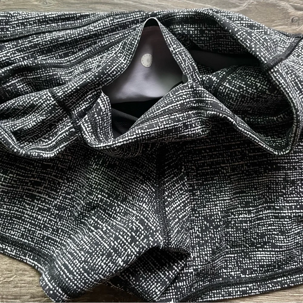 Lululemon Black & Gray Shorts - Picture 8 of 13
